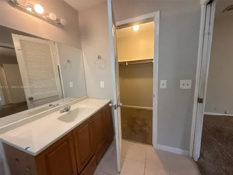 401 NE Cornwall Avenue Port St. Lucie FL 34983