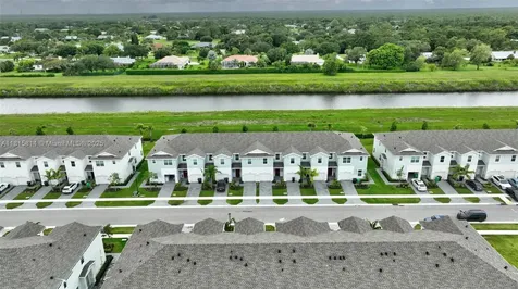 680 SE Lake Falls Street Port St. Lucie FL 34984