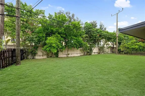3460 NW 43rd Avenue Lauderdale Lakes FL 33319