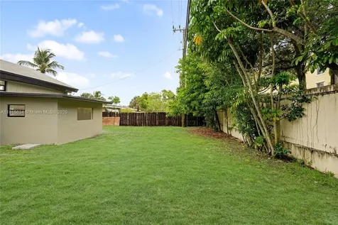 3460 NW 43rd Avenue Lauderdale Lakes FL 33319