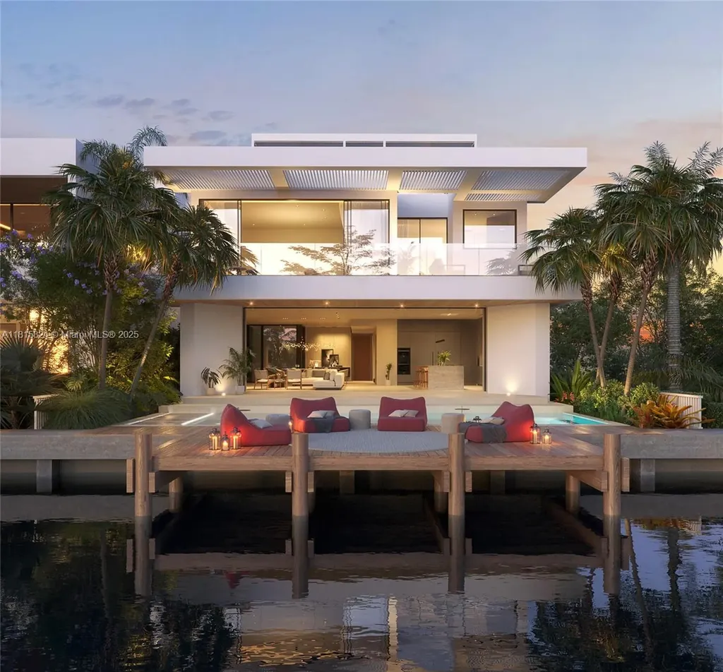 7725 NE 8th Avenue Miami FL 33138