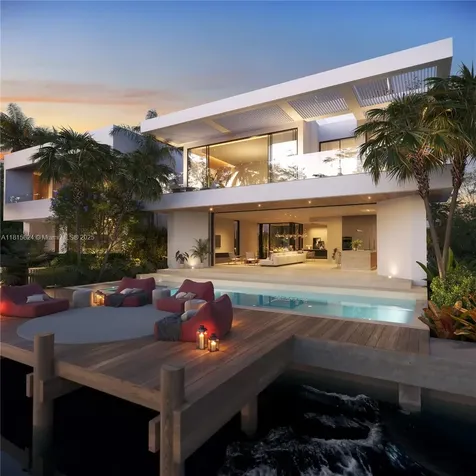 7725 NE 8th Avenue Miami FL 33138