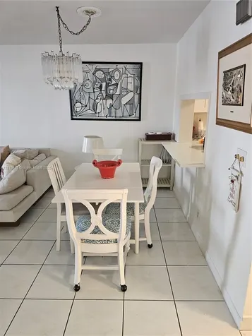 215 SE 3rd Avenue Hallandale Beach FL 33009
