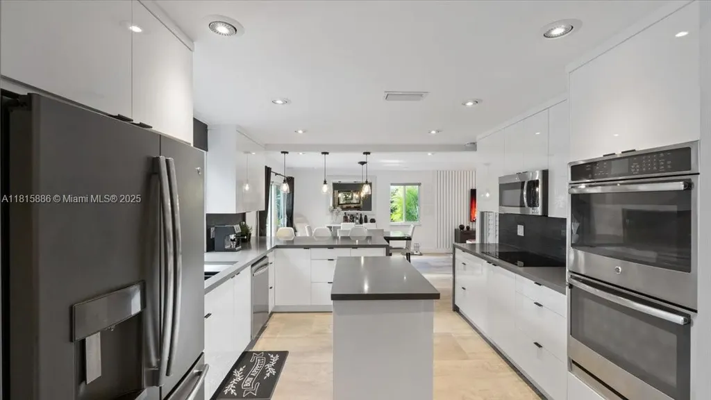 18701 Shauna Manor Drive Boca Raton FL 33496