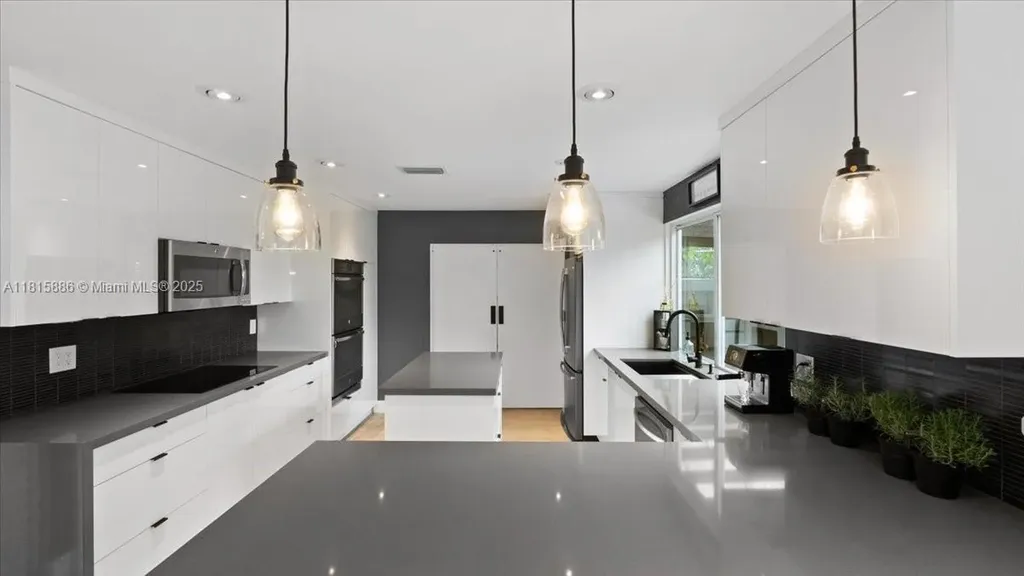 18701 Shauna Manor Drive Boca Raton FL 33496