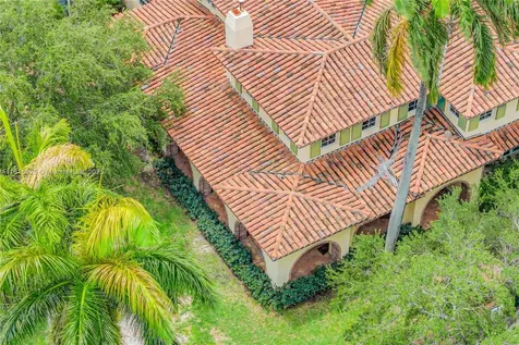 5905 N Bay Road Miami Beach FL 33140