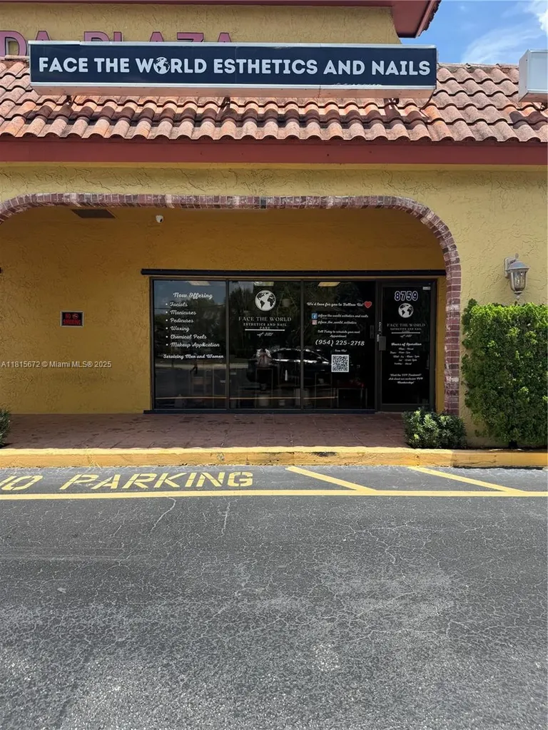 8759 NW 50th Street Lauderhill FL 33351