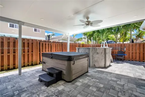 3456 NE 2nd Street Homestead FL 33033