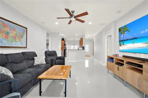 3456 NE 2nd Street Homestead FL 33033