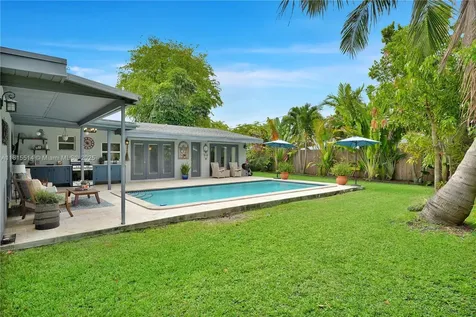 3320 SW 92nd Court Miami FL 33165