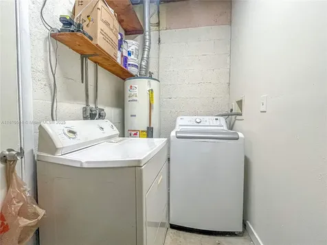 3320 SW 92nd Court Miami FL 33165