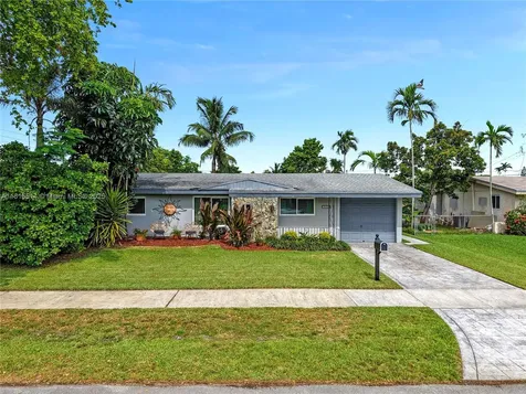 3320 SW 92nd Court Miami FL 33165