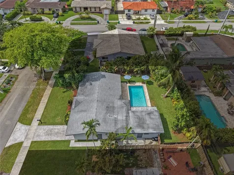 3320 SW 92nd Court Miami FL 33165