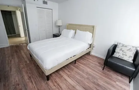 19601 E Country Club Drive Aventura FL 33180