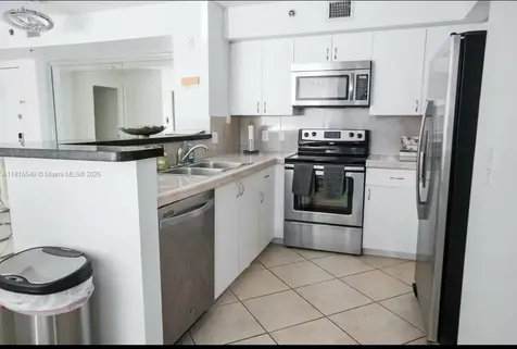 19601 E Country Club Drive Aventura FL 33180