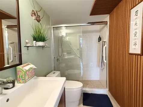 800 Parkview Drive Hallandale Beach FL 33009