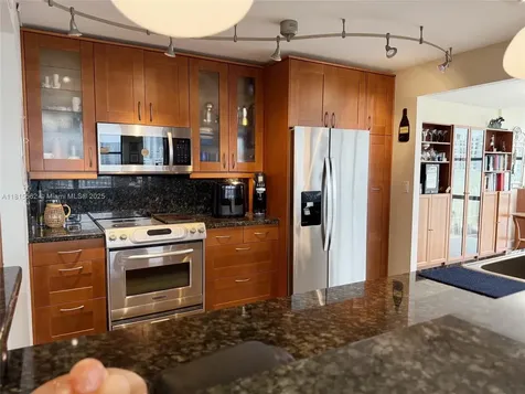 800 Parkview Drive Hallandale Beach FL 33009