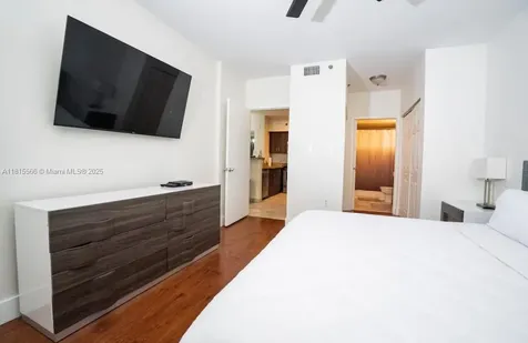 19801 E Country Club Drive Aventura FL 33180