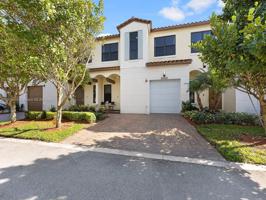 20930 NW 1st Street Pembroke Pines FL 33029
