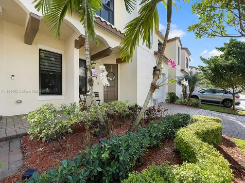 20930 NW 1st Street Pembroke Pines FL 33029