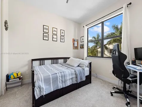 20930 NW 1st Street Pembroke Pines FL 33029