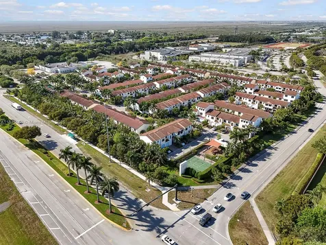 20930 NW 1st Street Pembroke Pines FL 33029