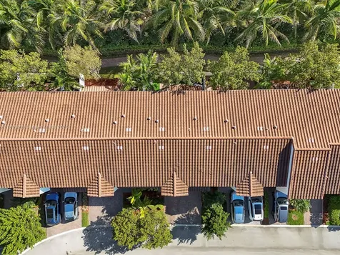 20930 NW 1st Street Pembroke Pines FL 33029