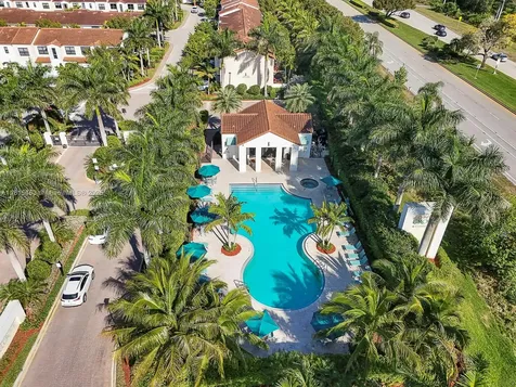 20930 NW 1st Street Pembroke Pines FL 33029