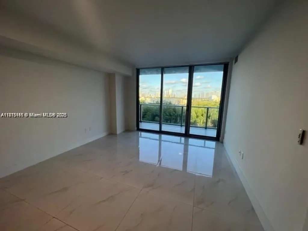 16385 Biscayne Boulevard North Miami Beach FL 33160