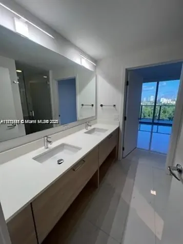 16385 Biscayne Boulevard North Miami Beach FL 33160
