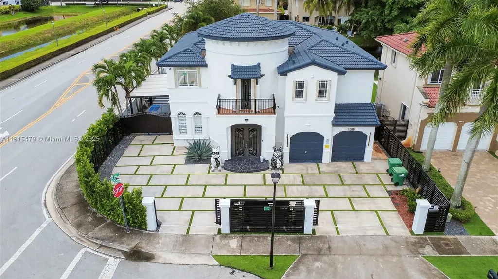 6403 SW 162nd Path Miami FL 33193