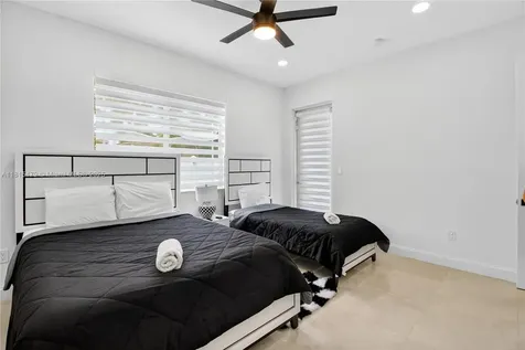 6403 SW 162nd Path Miami FL 33193