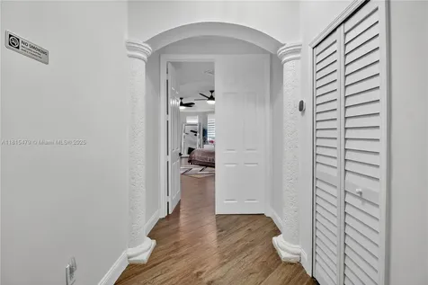 6403 SW 162nd Path Miami FL 33193