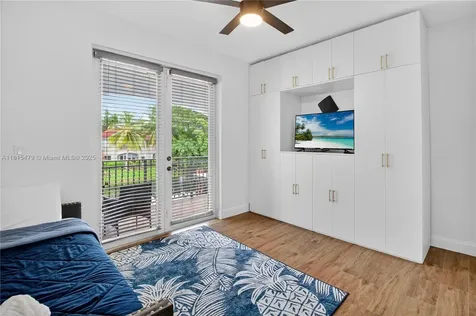 6403 SW 162nd Path Miami FL 33193