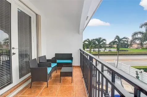 6403 SW 162nd Path Miami FL 33193