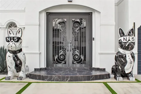 6403 SW 162nd Path Miami FL 33193