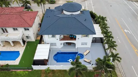 6403 SW 162nd Path Miami FL 33193