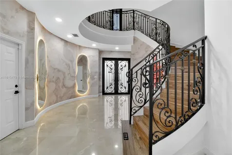 6403 SW 162nd Path Miami FL 33193