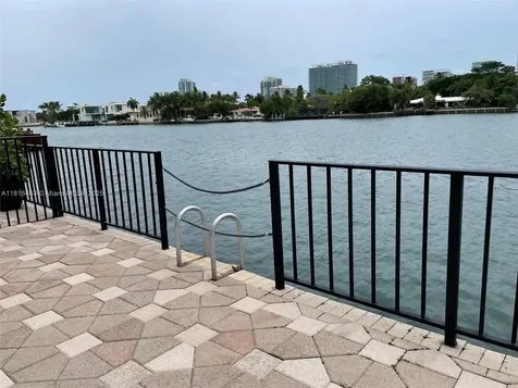 10101 E Bay Harbor Drive Bay Harbor Islands FL 33154
