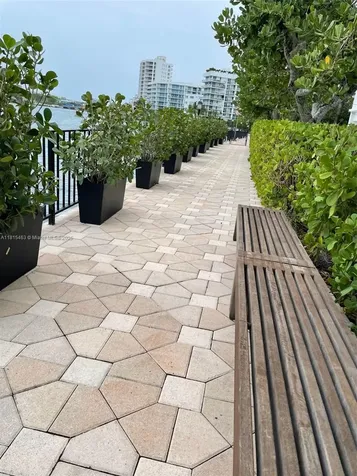 10101 E Bay Harbor Drive Bay Harbor Islands FL 33154