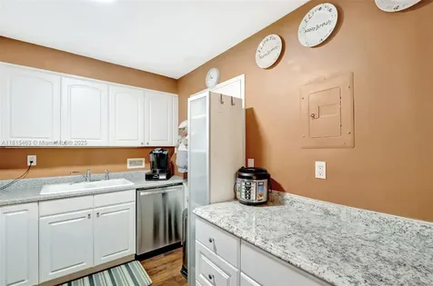 10101 E Bay Harbor Drive Bay Harbor Islands FL 33154
