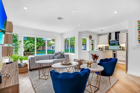 38 SW 25th Road Miami FL 33129