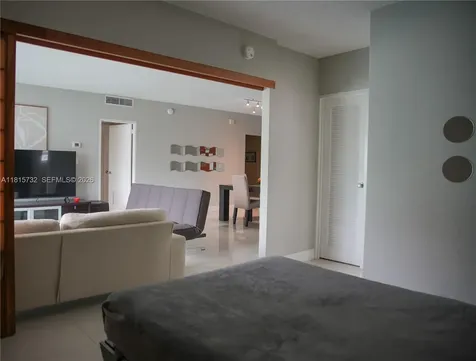 4001 S Ocean Drive Hollywood FL 33019