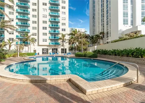 4001 S Ocean Drive Hollywood FL 33019