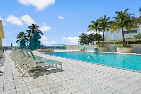 2501 S Ocean Drive Hollywood FL 33019
