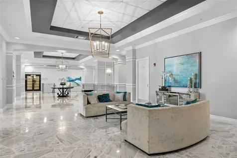 2501 S Ocean Drive Hollywood FL 33019
