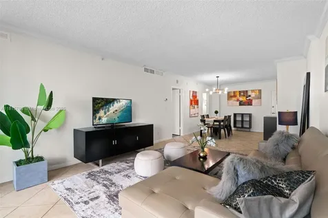 2501 S Ocean Drive Hollywood FL 33019