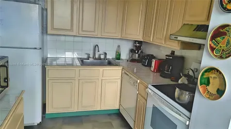 16850 S Glades Drive North Miami Beach FL 33162