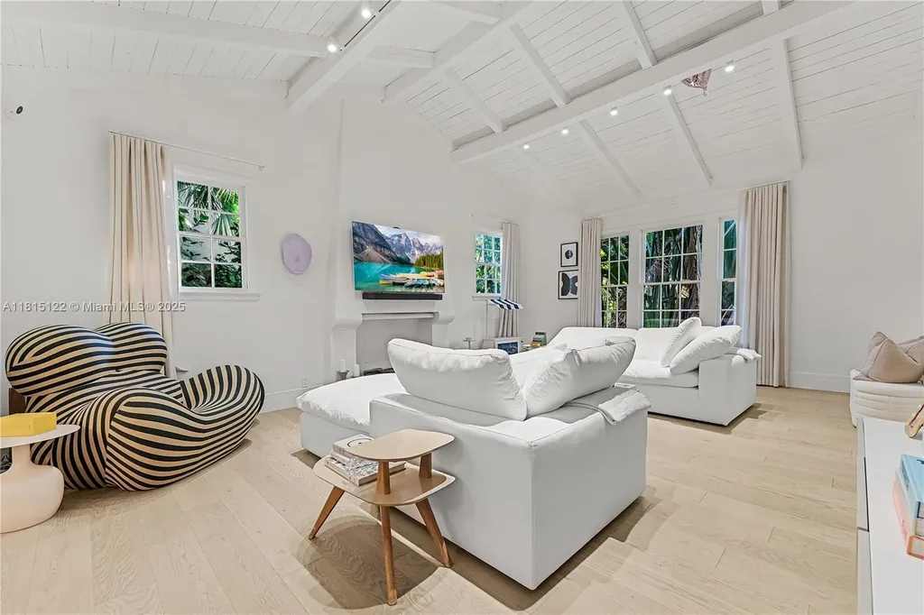 3747 Royal Palm Avenue Miami Beach FL 33140