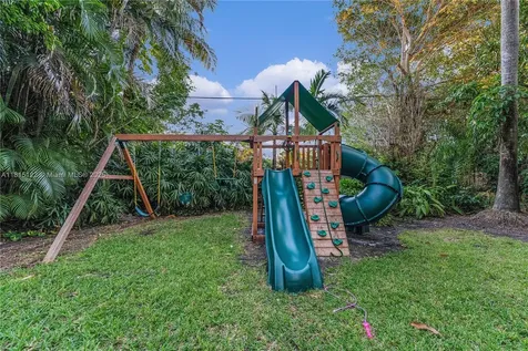 3747 Royal Palm Avenue Miami Beach FL 33140